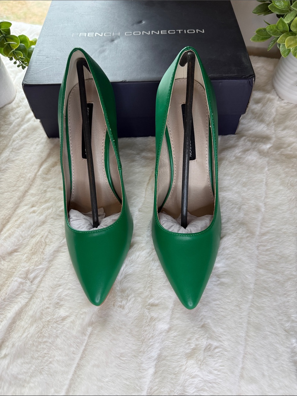 NWT - French Connection Emerald Green Pointed-Toe Pumps - Size 7.5